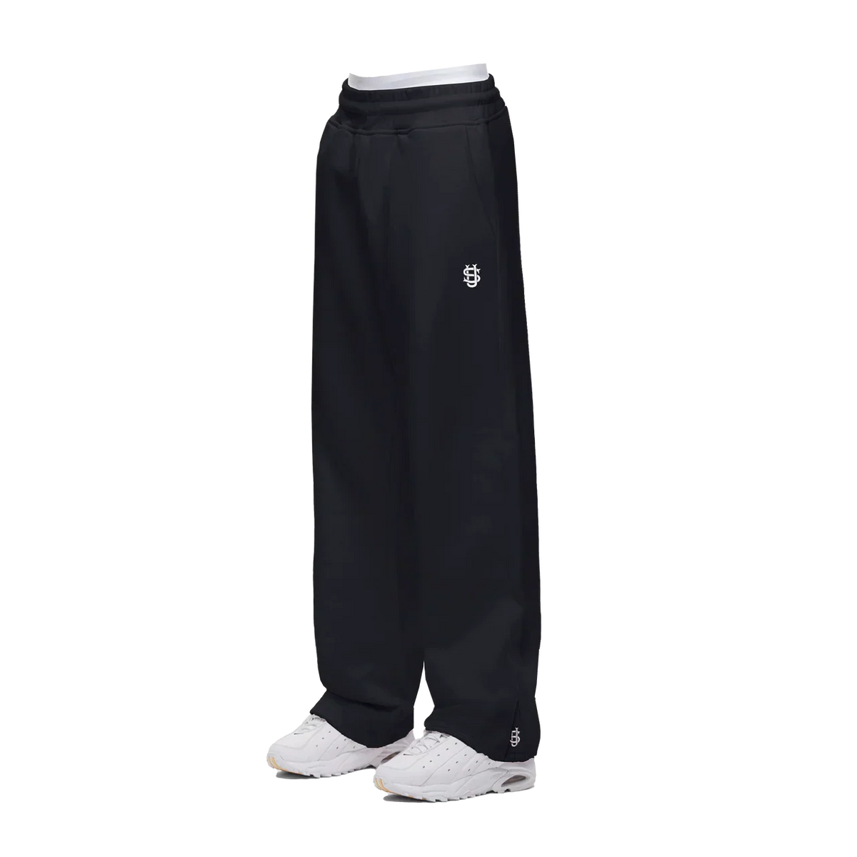 BLACK TRACKSUIT