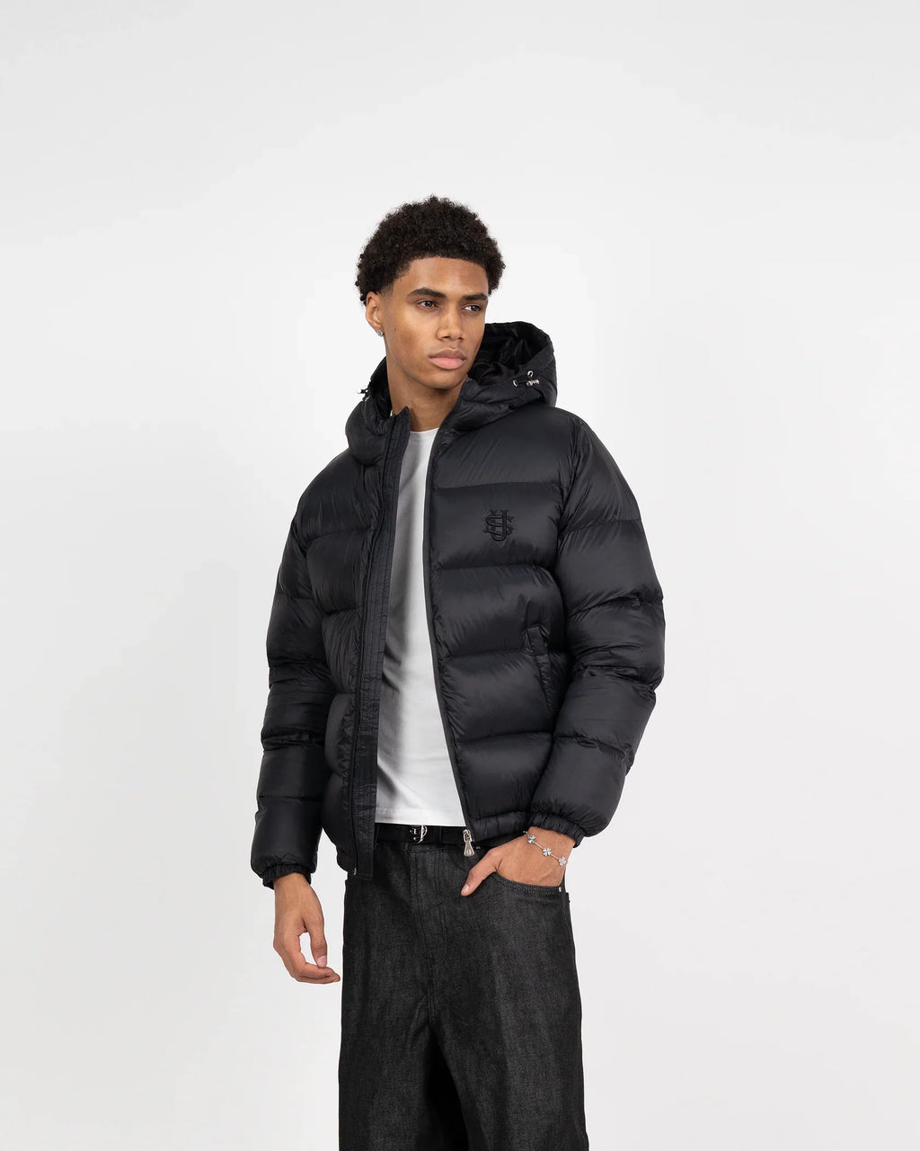 LOFFT Puffer 02 – Noir mat